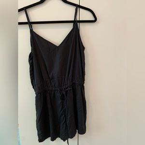 ARITZIA WILFRED FREE BLACK ROMPER